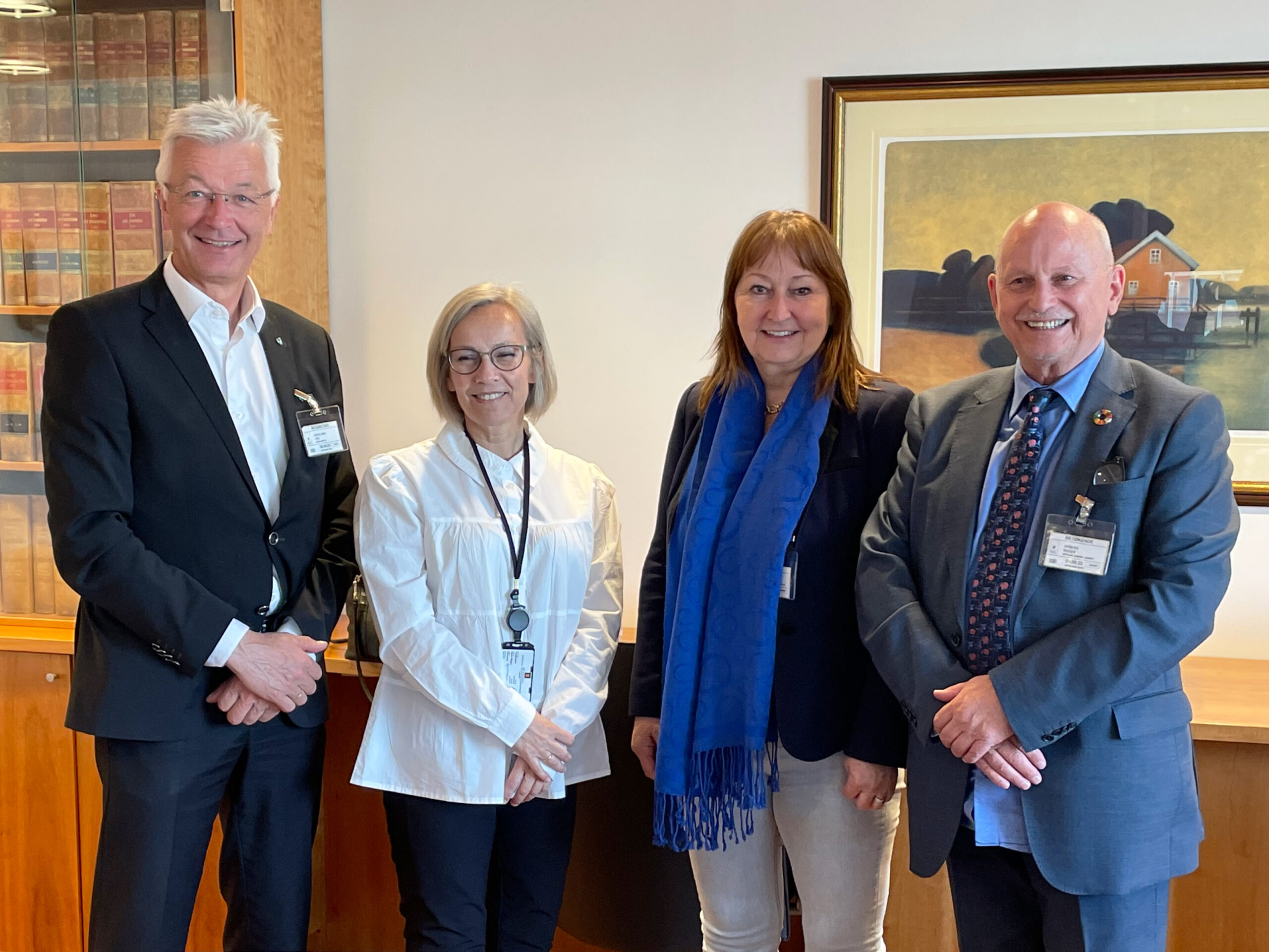 F.v. Jon Askeland, Vestlandsrådet, Sigrun Wiggen Prestbakmo,statssekretær i KDD, Gunn Marit Helgesen, Østlandssamarbeidet/KS og Roger Ryberg, Østlandssamarbeidet.